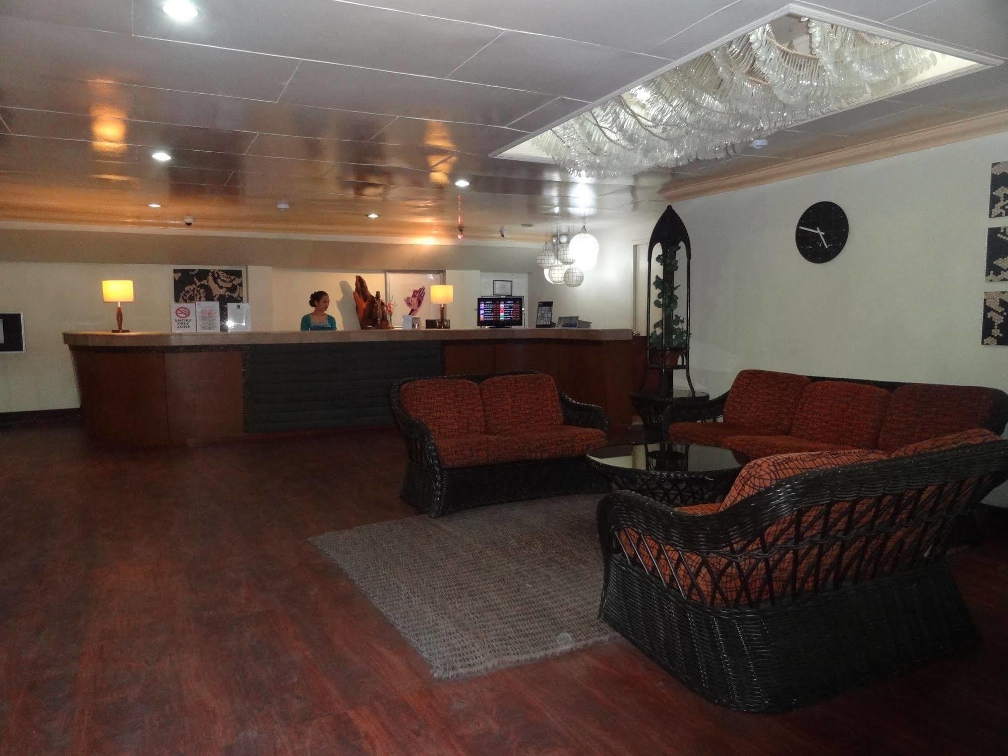 Hotel Cesario Lapu-Lapu City Eksteriør billede